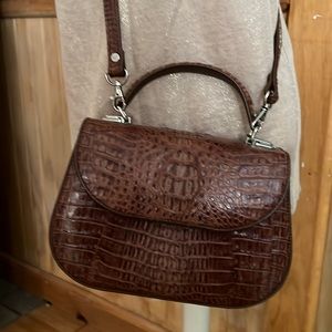 Crocodile handbag crossbody strap